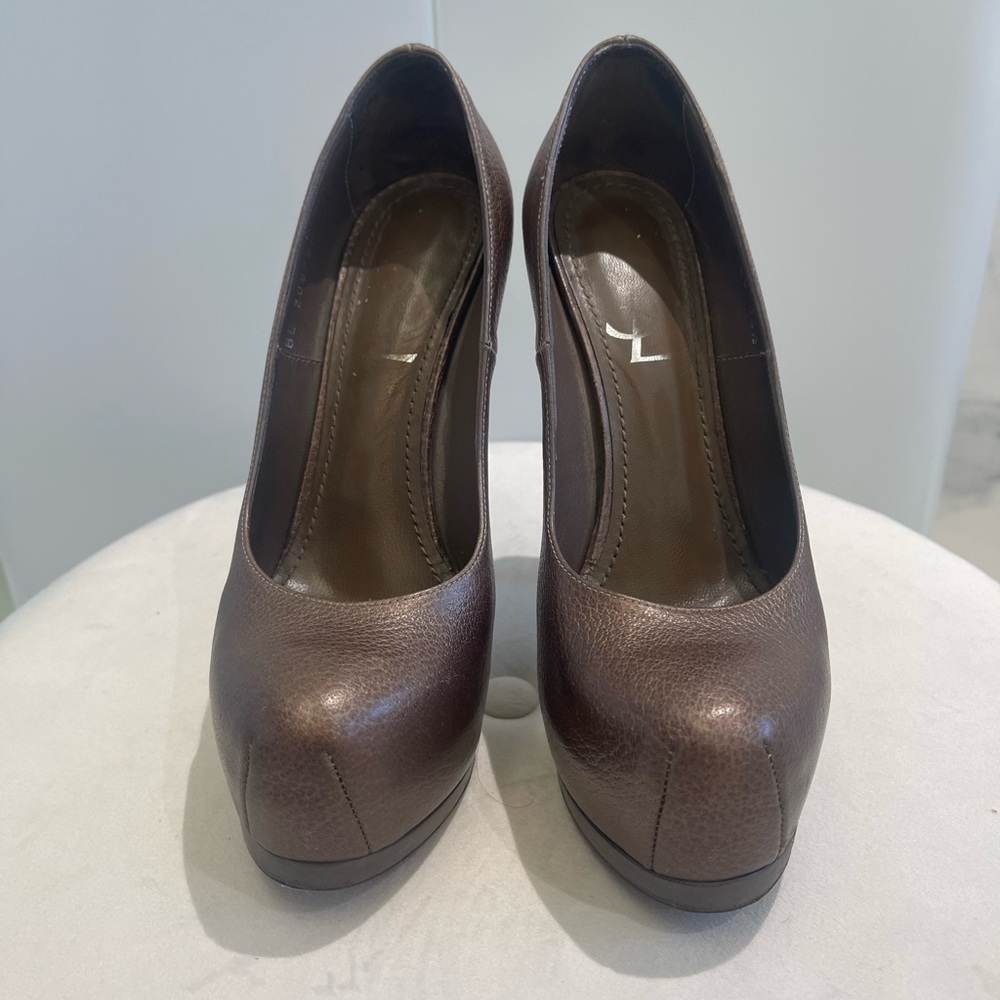 Yves Saint Laurent Womens Pumps Tribtoo Size 35 1/2 in good condition